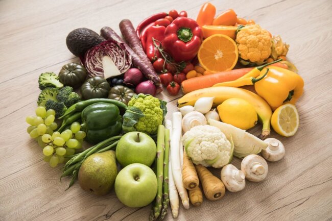 Lecker und gesund: Vegetarisch essen als Familie - Experten raten, pro Tag fünf Portionen Obst und Gemüse zu essen.