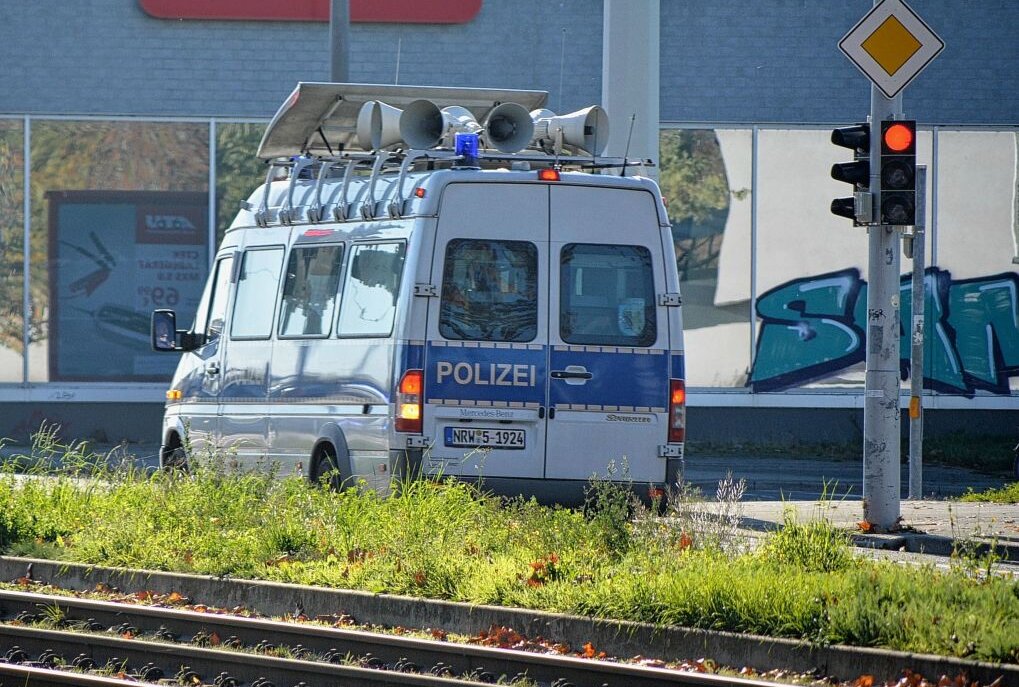 Leipzig am Montag: Krawalle bei Demos befürchtet - Die Polizei rüstet sich für die kommenden Demos. Symbolbild. Foto: Anke Brod