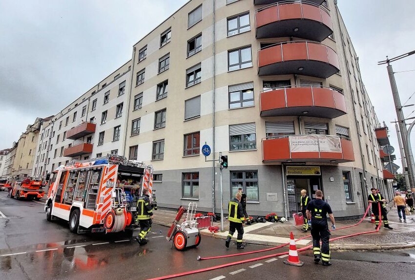 Leipzig: Brand im Zimmer eines Seniorenheims - In Leipzig brannte ein Zimmer in einem Seniorenheim. Foto: Christian Grube
