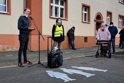 Leipzig:  Mahnwache für die Todesopfer der Prager Straße - Mahnwache in Leipzig. Foto: Anke Brod