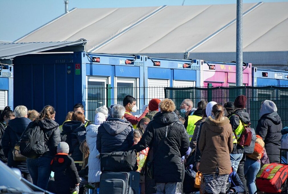 Leipziger Partnerschaftsverein will humanitäre Hilfe anbieten - Erstaufnahmeeinrichtung für Ukrainer in Leipzig-Mockau. Foto: Anke Brod