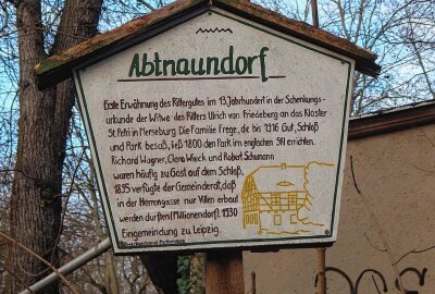 Leipziger Teich wird endlich entschlammt - Schautafel zur Historie der Parkanlage in Abtnaundorf. Foto: Anke Brod