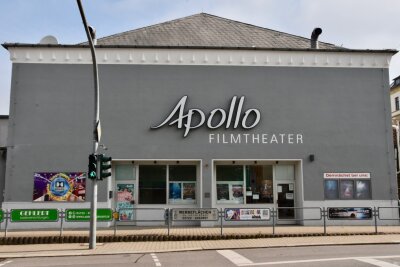 Limbacher Kino glänzt mit nagelneuem Saal - Der Kinosaal 2 des Apollo-Kinos ist nicht wiederzukennen. Er wurde komplett neu gestaltet. Auch Bücher sind dort jetzt zu finden. Foto: Steffi Hofmann