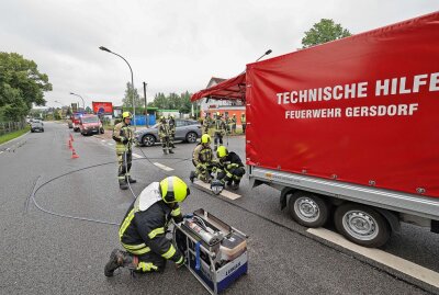 LKW-Fahrer in Auflieger eingeschlossen: Einsatz in Oberlungwitz - In Oberlungwitz kam es zu einem Feuerwehreinsatz. Foto: Andreas Kretschel