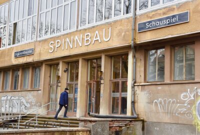 Location: Schauspielhaus Chemnitz - Weil das Schauspielhaus derzeit saniert wird, muss der Spinnbau (im Bild) für Vorstellungen des Schauspiels und Figurentheaters gemietet werden. Foto: Steffi Hofmann