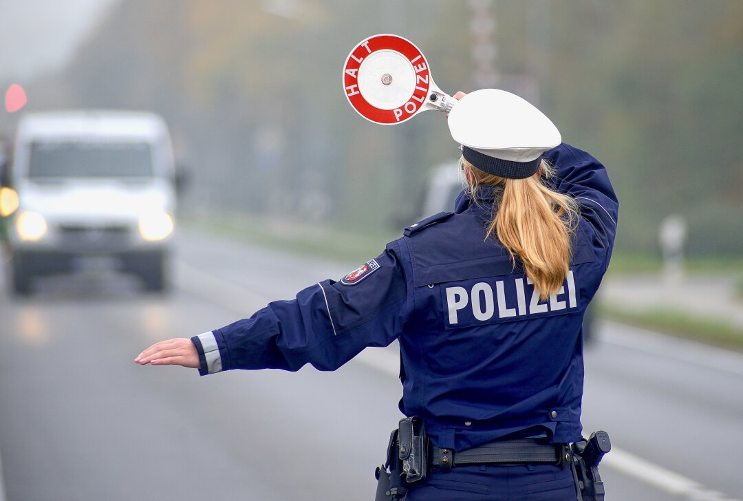 Lugau: Polizei stoppt betrunkenen Autofahrer mit drei Promille - Symbolbild. Foto: Adobe Stock