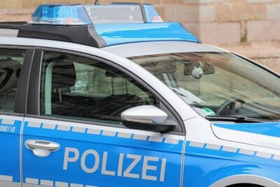 Mann masturbiert in Nähe eines Dresdner Schulhorts - Symbolbild