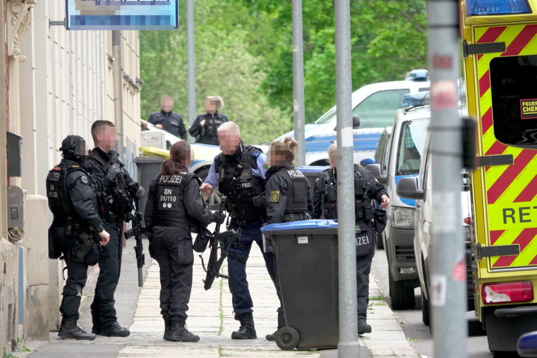 Im Mai hat ein Mann mit einer Armbrust auf Beamten geschossen. Foto: Harry Härtel/ haertelpress