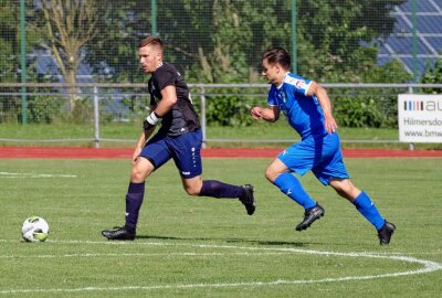 Marienberger Landesliga-Kicker bejubeln späten Ausgleich - Erzielte zwei Minuten nach der Pause den 1:1-Ausgleich: Pierre Bauer (links). Foto: Andreas Bauer