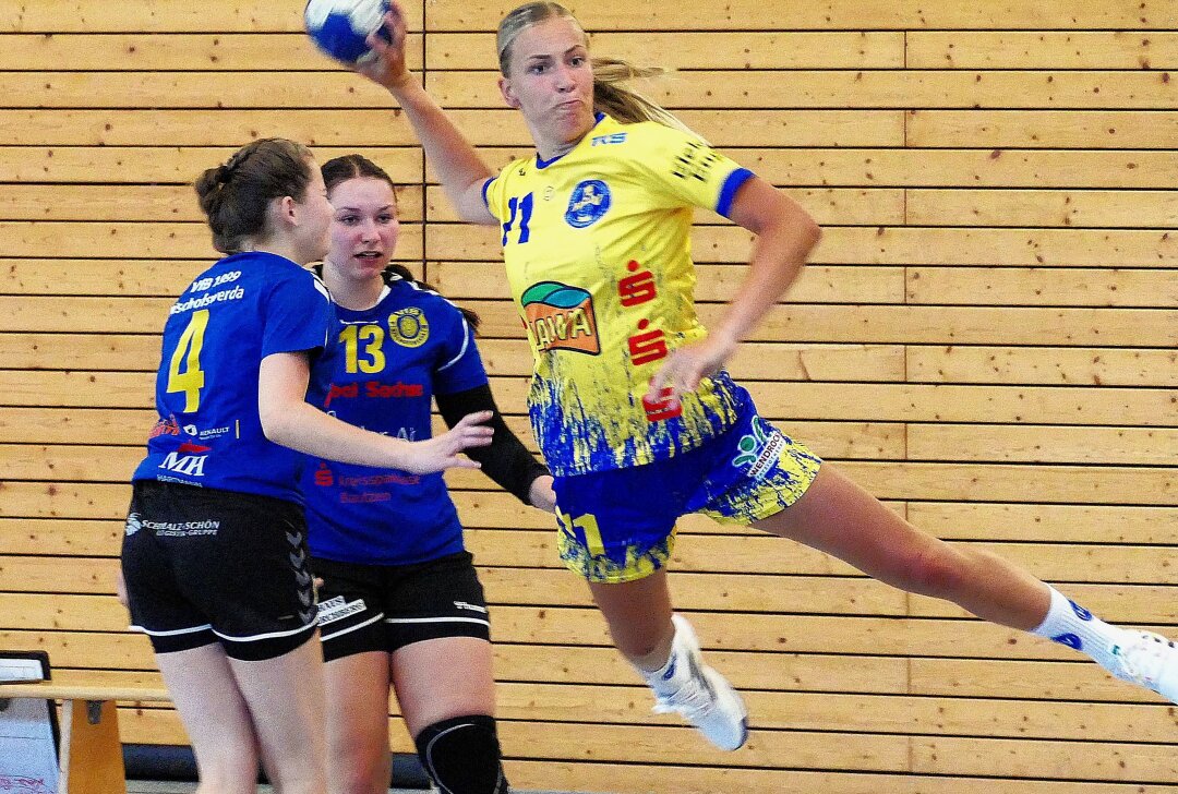 Marienbergs Handballerinnen feiern siebten Sieg in Folge - Mit neun Toren war Leonie Tinney Marienbergs erfolgreichste Werferin. Foto: Andreas Bauer