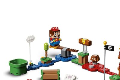 Mario, immer wieder Mario: Die bekannteste Figur der Gaming-Welt im Wandel der Zeit - 2020: Da staunen Nintendo-Fans Bauklötze: Dank einer Kooperation mit LEGO kommen die Jump'n'Run-Spielwelten zum Greifen nah. Gutes Argument für medienkritische Eltern: Videogaming ganz ohne Bildschirm!