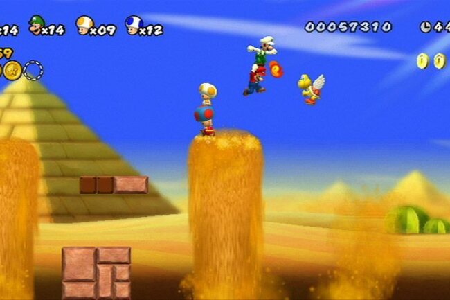 Mario, immer wieder Mario: Die bekannteste Figur der Gaming-Welt im Wandel der Zeit - 2009: Marios klassische 2D-Abenteuer wurden für die Wii aufgehübscht. Unter dem Namen "New Super Mario Bros." sorgen neue Looks und neue Level für Kurzweil. Erstmals in der Geschichte der Reihe konnten im Multiplayer-Modus bis zu vier Freunde mit- oder gegeneinander spielen.