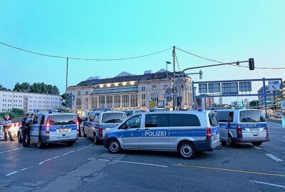 Massenschlägerei auf Zschopauer Straße: Mehrere Körperverletzungen - Körperliche Auseinandersetzung zwischen mehreren Personen. Foto: Harry Härtel