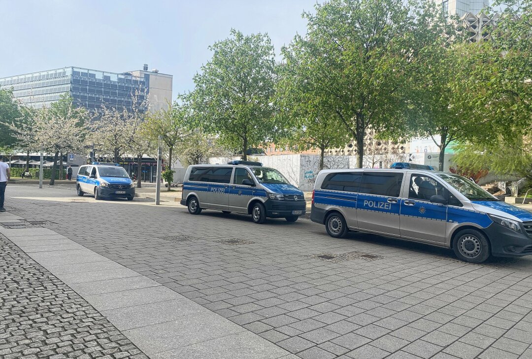 Mehrere Straftaten bei Razzia in der Chemnitzer City festgestellt - Symbolbild. Foto: Dena Wyanett Weigel/bl