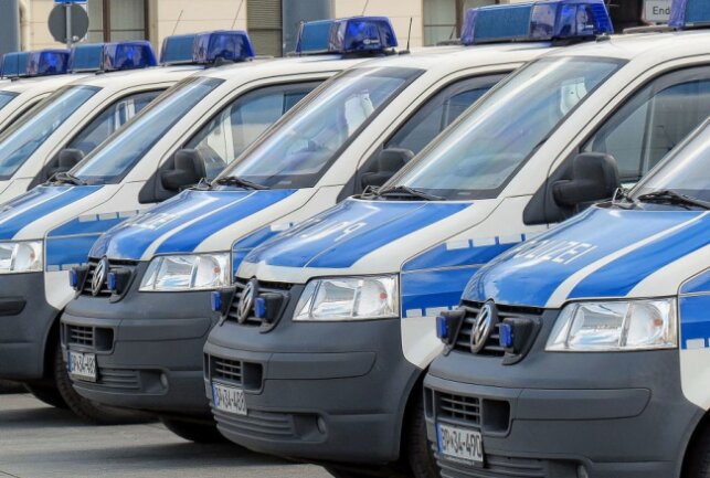 Die Sächsische Bereitschaftspolizei unterstütze die Polizeidirektion Zwickau bei den Einsätzen. Symbolbild: Harry Härtel/Härtelpress