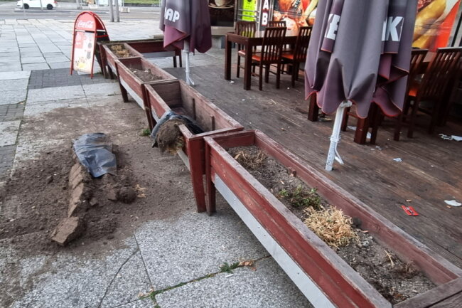 In Chemnitz kam es am frühen Donnerstagmorgen am Alanya Döner Restaurant zu einer blutigen Auseinandersetzung. Foto: Harry Härtel