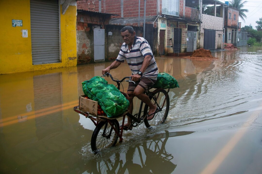 Mindestens 25 Tote bei Unwettern in Brasilien - Schwerer Regen hat in Teilen Brasiliens zu Überschwemmungen, Sturzfluten und Erdrutschen geführt.