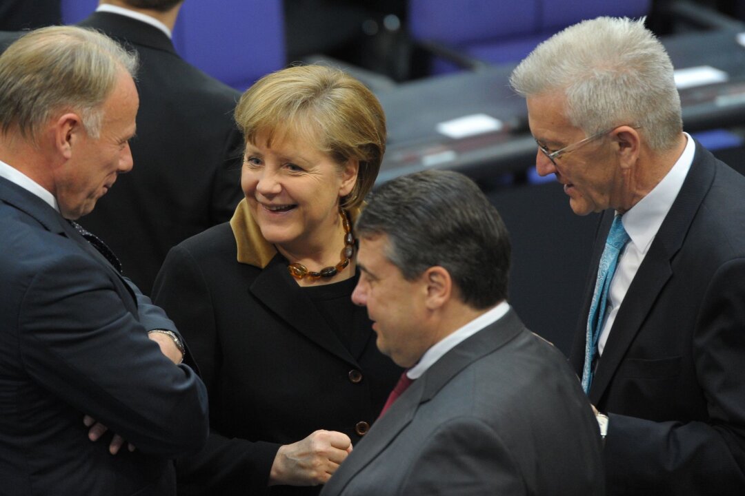 Ministerpräsident Günther: "Angela Merkel fehlt der Politik" - Angela Merkel 2012 mit Jürgen Trittin (l).