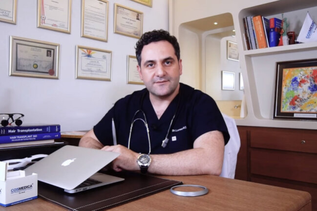 Abbildung 1. Dr. Levent Acar - Chefarzt der Cosmedica Clinic in Istanbul