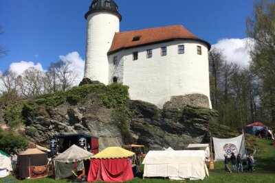 Mittelalterspektakel wartet auf Burg Rabenstein - Vom 16. bis 17. Juli kehren die Ritter auf Burg Rabenstein zurück.