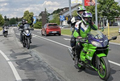 Motorradfahrer-Gottesdienst in Zschorlau - In Zschorlau gibt es heute einen Motorradfahrer-Gottesdienst. Foto: Ralf Wendland