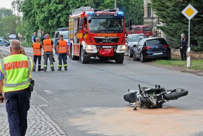 Motorradunfall bei Zwickau: Motorradfahrer schwerverletzt - Foto:Andreas Kretschel