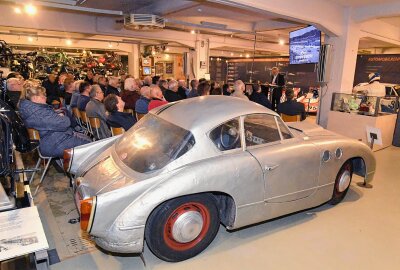 Motorsport-Ostalgie im Museum für sächsische Fahrzeuge Chemnitz - Das Ambiente passte. Foto: Thorsten Horn