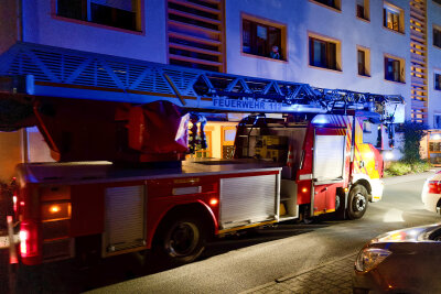 Mülsen St. Micheln: Explosion in Wohnung - ORGL und Feuerwehr im Einsatz - 