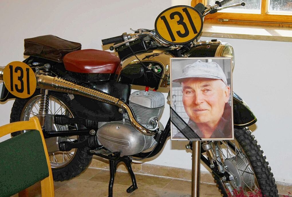 MZ-Werksfahrer wäre am Sonntag 85 Jahre alt geworden - Hans Fischer hatte alles, was ein Motorradsportler braucht um erfolgreich zu sein. Sein Vermächtnis bleibt unvergessen. Foto: Thomas Fritzsch/PhotoERZ