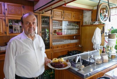 Nach fast 160 Jahren: Küchenschluss in der Gelenauer Dorfschänke - Vor allem die Klöße von Heinz Scherzer erfreuen sich großer Beliebtheit. Foto: Andreas Bauer