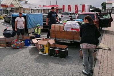 Nach Flutkatastrophe im Westen: Rührige Mittelsachsen organisieren Hilfstransport - Im Oli-Park Oberlichtenau wurden die Spenden aus der Gemeinde zusammengetragen. Foto: privat