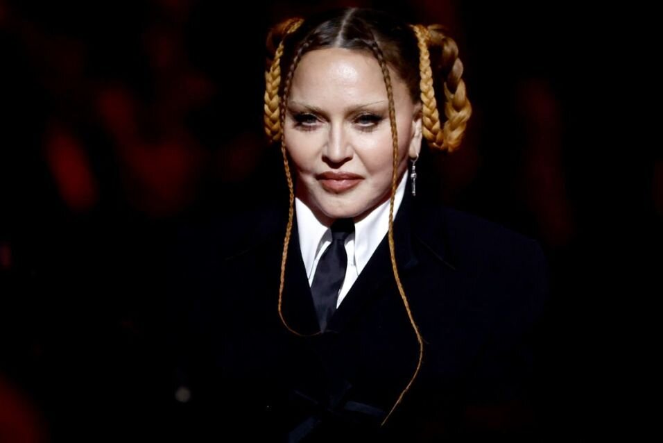 Nach Kritik an Hatern: Madonna kündigt neue Musik an - Nachdem Sängerin Madonna Kritikern eine Ansage machte, kündigte sie neue Musik an, für die sie mit Max Martin zusammenarbeitet.