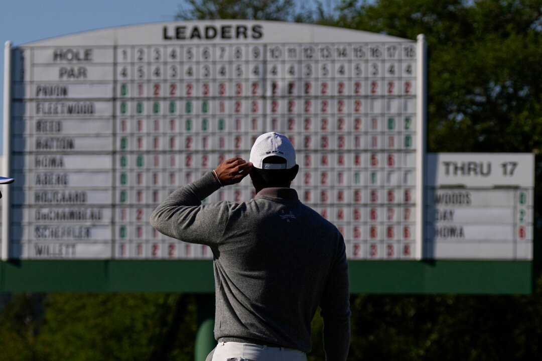 Nach Masters-Rekord: Woods nimmt Sieg ins Visier - Golf-Superstar Tiger Woods hat beim Masters in Augusta erneut einen Rekord aufgestellt.