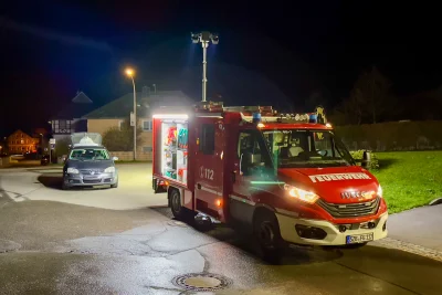 Nach versuchtem Tötungsdelikt in Markersbach: 50-Jähriger in Justizvollzugsanstalt gebracht - Lebensgefährlich verletzt: Feuerwehr rettet Mann mit Stichwunde.