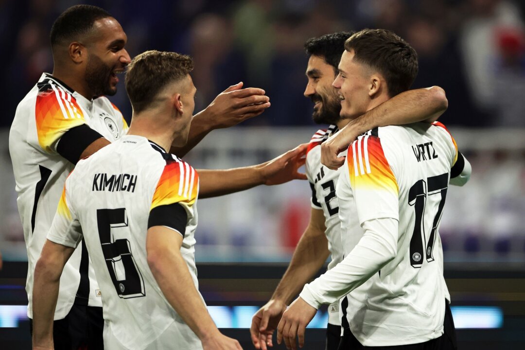 Nagelsmann setzt den EM-Blinker: Nach Coup gegen Oranje - Die deutsche Nationalmannschaft um Jonathan Tah, Joshua Kimmich, Ilkay Gündogan und Florian Wirtz (l-r) lieferte in Lyon ab.