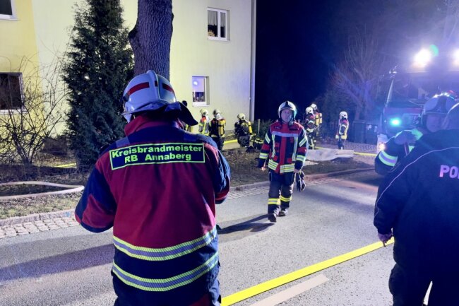 In Beierfeld brennt eine Wohnung. Foto: Daniel Unger