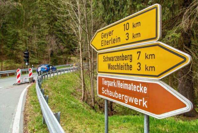 Neue Baustelle im Erzgebirge: Diese Staatsstraße ist ab 2. Mai dicht - Sperrung der S222 ab 2. Mai in Grünhain. Foto: André März