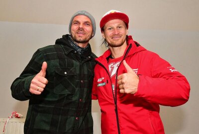 Neue SuperEnduro-WM-Saison gestartet -  Daniel Auerswald (li.) und Kumpel Taddy Blazusiak. Foto: Thorsten Horn