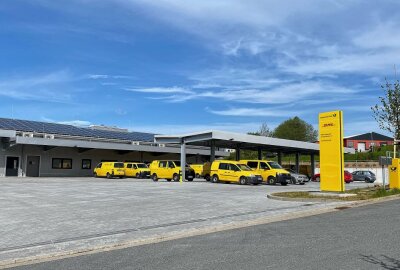 Neuer Zustellstützpunkt der Deutschen Post DHL in Eibenstock - In Eibenstock ist ein neuer Zustellstützpunkt der Deutschen Post DHL Group in Betrieb gegangen. Foto: Ralf Wendland