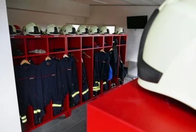 Neues Hohndorfer Feuerwehrdepot eingeweiht - Das neue Objekt bietet den 36 Kameraden viel Platz. Foto: Andreas Bauer