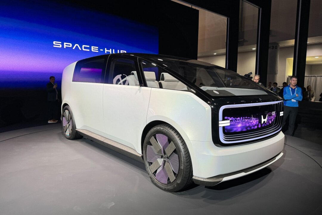 Neues Modell: O-Series für Hondas elektrische Zukunft - Bisher noch eine Studie: Die Produktion des Vans Space-Hub von Honda soll 2026 starten.