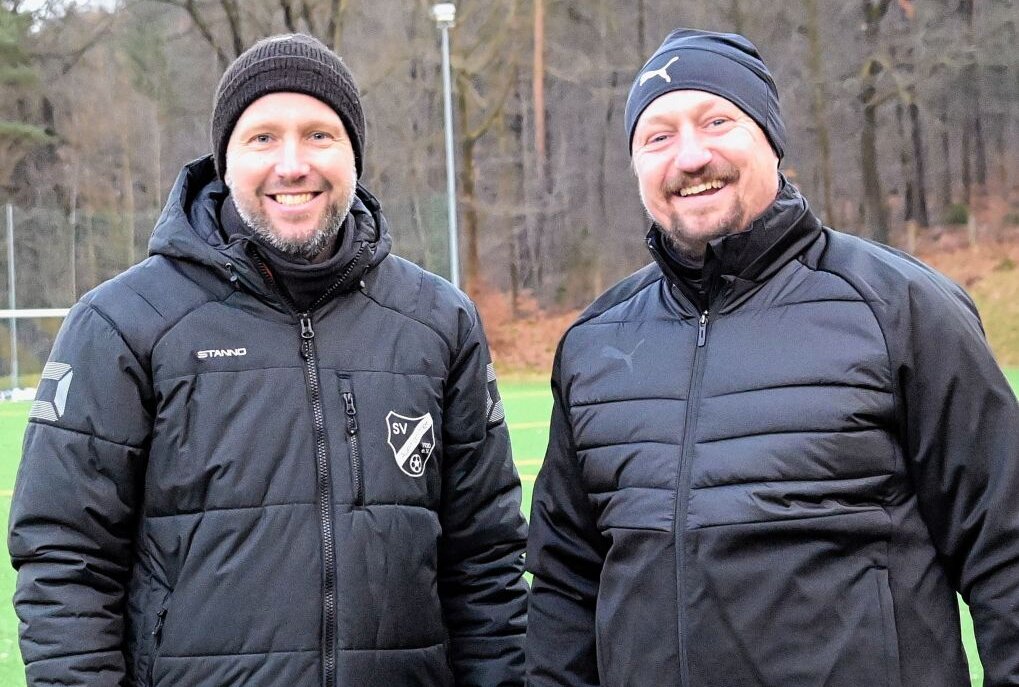Neues Trainer-Duo beim SV Auerhammer - Rico Reinold (li.) und Hans Dumcke (re.) sind das neue Trainer-Gespann beim SV Auerhammer. Foto: Ramona Schwabe