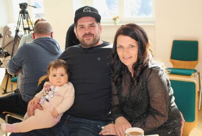 Neugeborenenempfang: Brand-Erbisdorf begrüßt seine Babys - Familie Martin Sorge. Foto: Renate Fischer