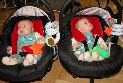Neugeborenenempfang: Brand-Erbisdorf begrüßt seine Babys - Die einzigen Zwillinge in diesem Halbjahr, Emil und Eddi. Foto: Renate Fischer