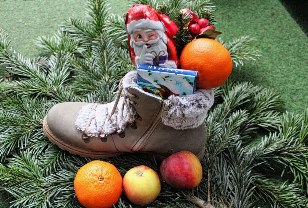 Nicht vergessen! Morgen ist Nikolaustag! - Wenn die Stiefelchen fein geputzt sind, wird sie der Nikolaus ganz sicher heute Nacht auch füllen. Foto: Jana Kretzschmann