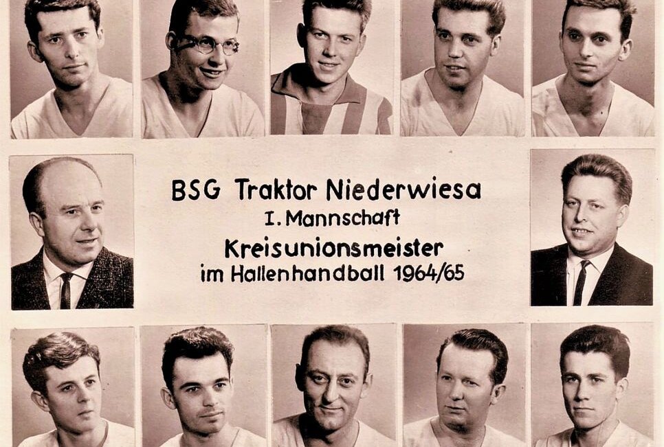 Die Niederwiesaer Männermannschaft stieg 1965 in die Bezirksliga auf. Foto: Sammlung Funke