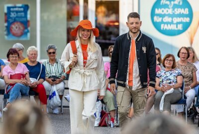 Open-Air Fashion Party bei Kress in Hartmannsdorf - Modenschau beim Kress in Hartmannsdorf. Foto: Kress