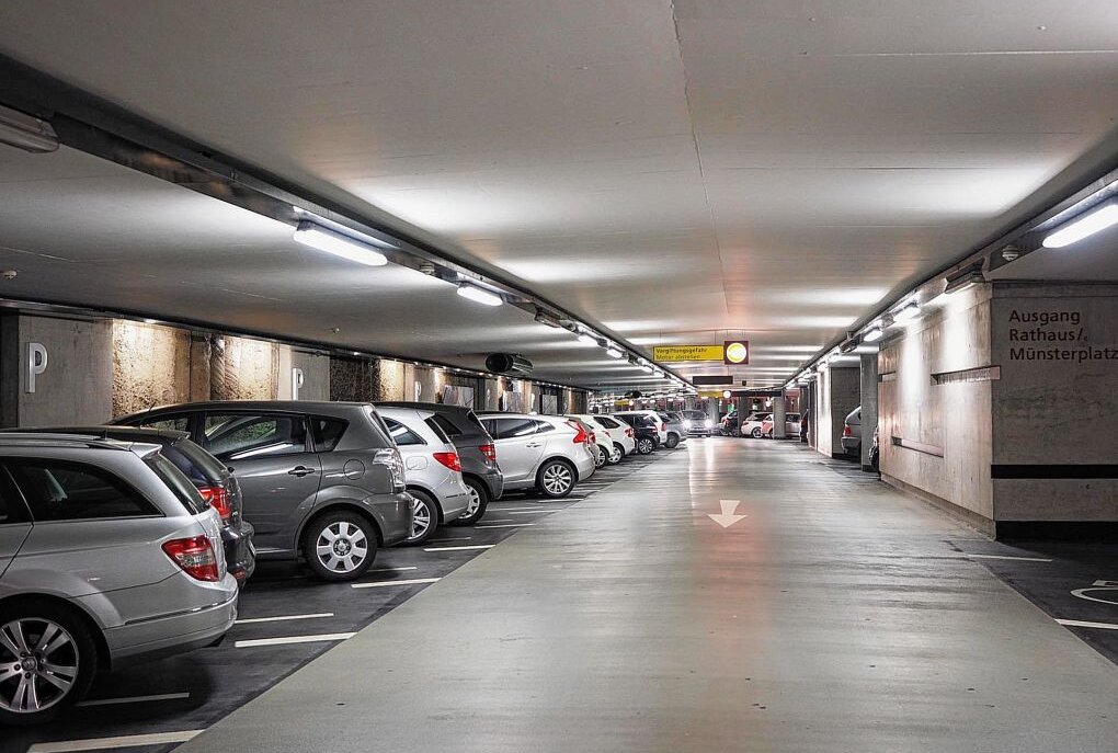 Parkraumkonzept für Chemnitzer City gerät ins Stocken - Die Umsetzung des Parkraumkonzeptes verzögert sich. Symbolbild. Foto: pixabay/hans