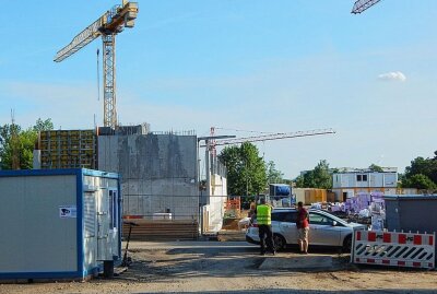 "Parkstadt Leipzig" macht Fortschritte: Wohnen zwischen alten Bäumen - Die Baustelle macht fortschritte. Foto: Anke Brod