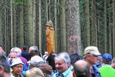 Pfingstsonntag am Wilden Mann im Geyerschen Wald - Ein Ausflug zum Wilden Mann lohnt sich. Foto: Harry Härtel / haertelpress